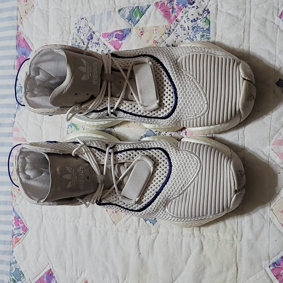 Adidas High Top Crazy Sneakers Size 9 Men's - Picture 2 of 9